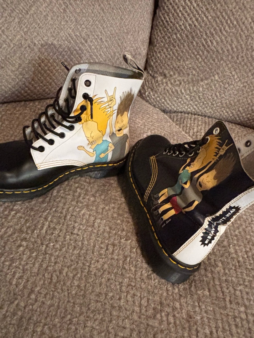 Rare limited-edition Dr. Martens collaboration Beavis & Butt-Head artwork Men S9